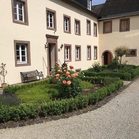 Ferienwohnung In Historischem Bauernhaus In Der Eifel Mettendorf Exteriör bild